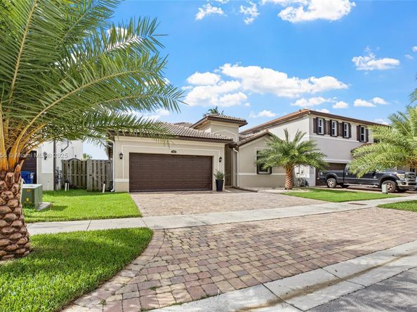 11866 SW 253rd Ter, Homestead FL 33032
