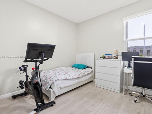 11866 SW 253rd Ter, Homestead FL 33032