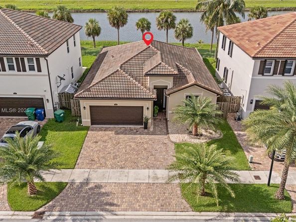 11866 SW 253rd Ter, Homestead FL 33032