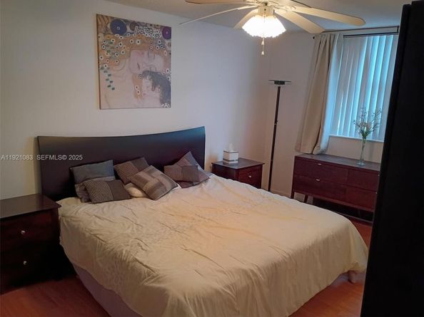 1833 S Ocean Dr 1104, Hallandale Beach FL 33009