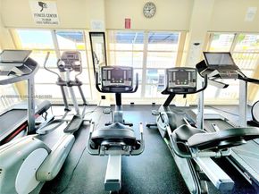 1833 S Ocean Dr 1104, Hallandale Beach FL 33009