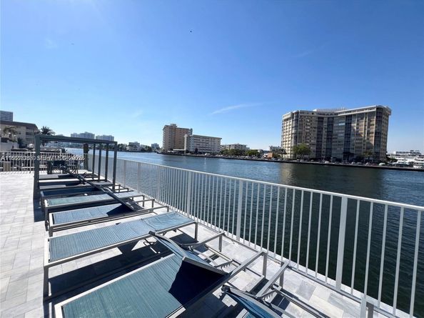 1833 S Ocean Dr 1104, Hallandale Beach FL 33009