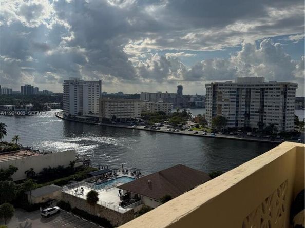 1833 S Ocean Dr 1104, Hallandale Beach FL 33009