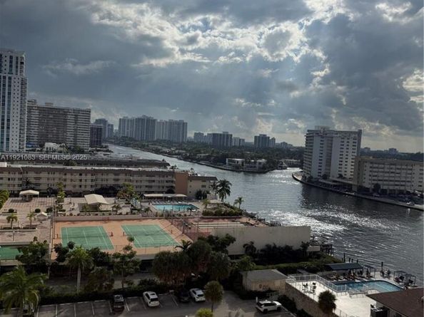 1833 S Ocean Dr 1104, Hallandale Beach FL 33009