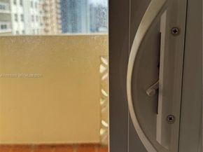 1833 S Ocean Dr 1104, Hallandale Beach FL 33009