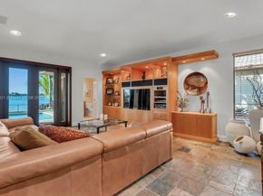 18112 NW 15th Ct, Pembroke Pines FL 33029