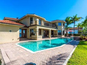 18112 NW 15th Ct, Pembroke Pines FL 33029