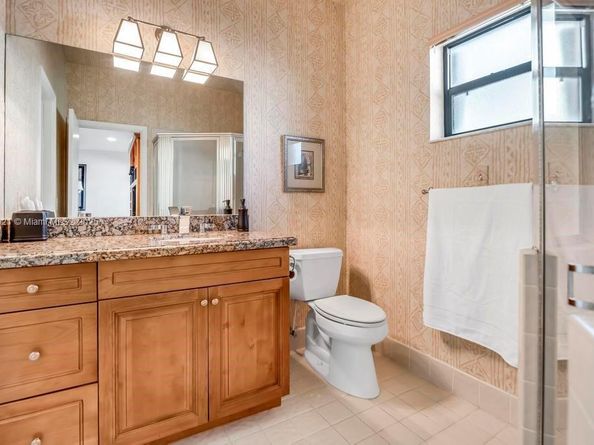 18112 NW 15th Ct, Pembroke Pines FL 33029