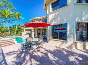 18112 NW 15th Ct, Pembroke Pines FL 33029