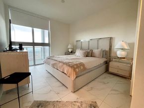 2000 Metropica Way 1009, Sunrise FL 33323