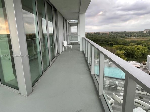 2000 Metropica Way 1009, Sunrise FL 33323