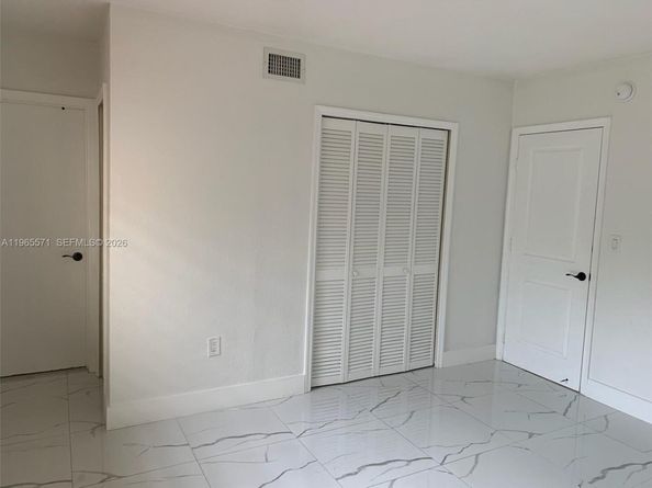 305 E 4th Ave 1, Hialeah FL 33010