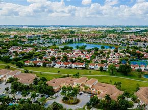 10012 NW 7th St 209, Miami FL 33172