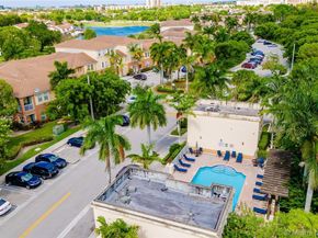 10012 NW 7th St 209, Miami FL 33172