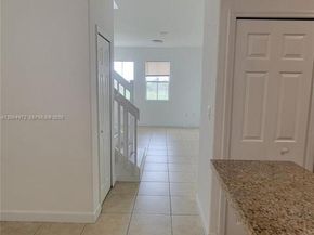10012 NW 7th St 209, Miami FL 33172