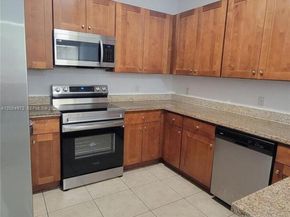 10012 NW 7th St 209, Miami FL 33172