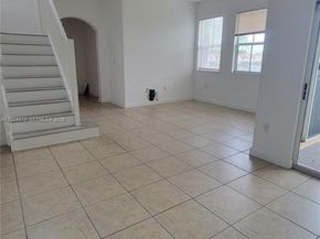 10012 NW 7th St 209, Miami FL 33172