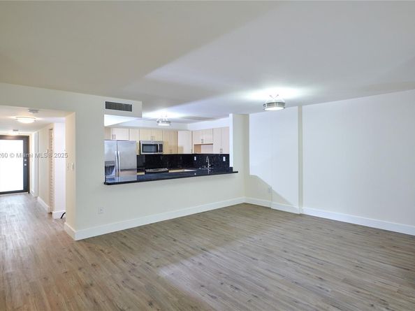 5845 Collins Ave 304, Miami Beach FL 33140