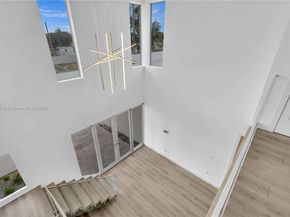 10755 SW 52nd Ter, Miami FL 33165