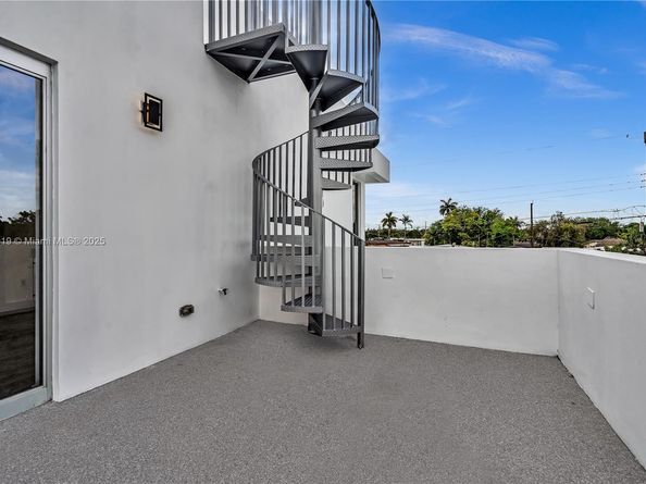 10755 SW 52nd Ter, Miami FL 33165