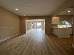 550 NE 174th St, North Miami Beach FL 33162