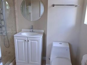 550 NE 174th St, North Miami Beach FL 33162