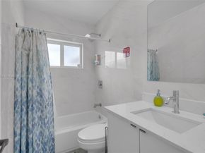 2227 NW 65th Ave, Margate FL 33063