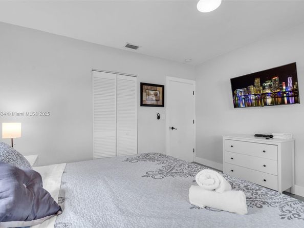 2227 NW 65th Ave, Margate FL 33063