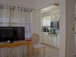 5300 Washington St F215, Hollywood FL 33021