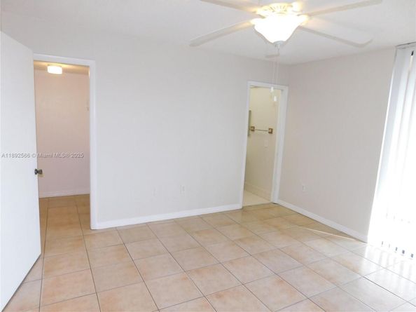 8650 SW 133 Rd 408, Miami FL 33183