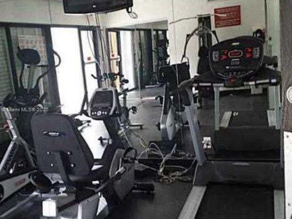 3401 N Country Club Dr 412, Aventura FL 33180