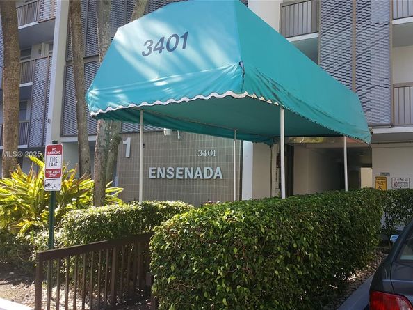 3401 N Country Club Dr 412, Aventura FL 33180
