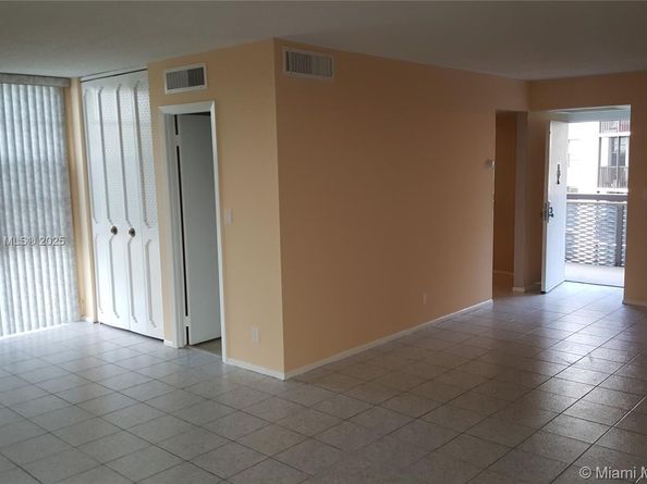 3401 N Country Club Dr 412, Aventura FL 33180