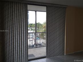 3401 N Country Club Dr 412, Aventura FL 33180