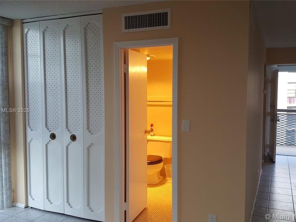 3401 N Country Club Dr 412, Aventura FL 33180