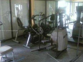 3401 N Country Club Dr 412, Aventura FL 33180