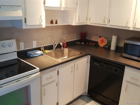 3401 N Country Club Dr 412, Aventura FL 33180