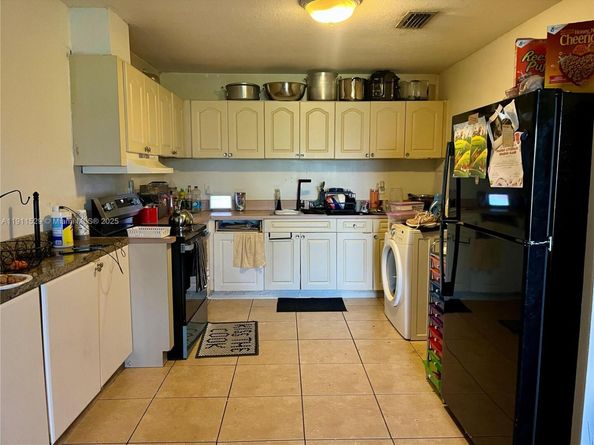 18007 NW 41st Pl, Miami Gardens FL 33055