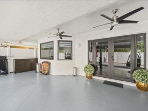 11611 SW 9th Ct, Pembroke Pines FL 33025