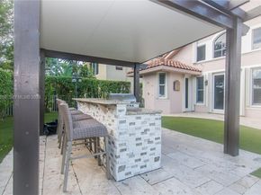 1091 SW 156th Ave, Pembroke Pines FL 33027