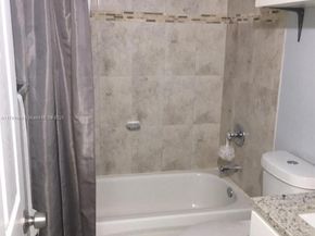 1990 NW 4th Ct 8, Miami FL 33136