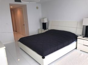 18201 Collins Ave 5104, Sunny Isles Beach FL 33160