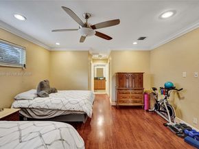 3671 N 47th Ave, Hollywood FL 33021