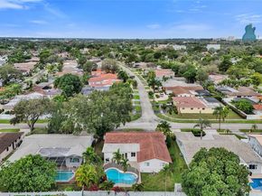 3671 N 47th Ave, Hollywood FL 33021