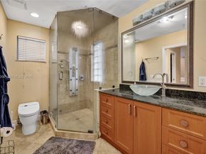 3671 N 47th Ave, Hollywood FL 33021