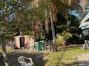 1913 SW Gardenia Rd, Fort Lauderdale FL 33317