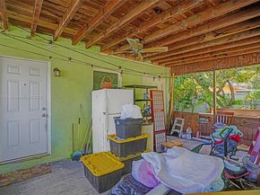 301 NW 190th St, Miami Gardens FL 33169