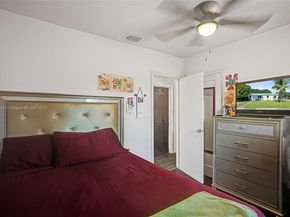 301 NW 190th St, Miami Gardens FL 33169