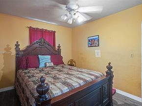 301 NW 190th St, Miami Gardens FL 33169