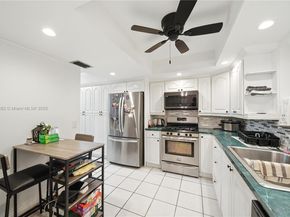 11641 NW 42nd St, Sunrise FL 33323